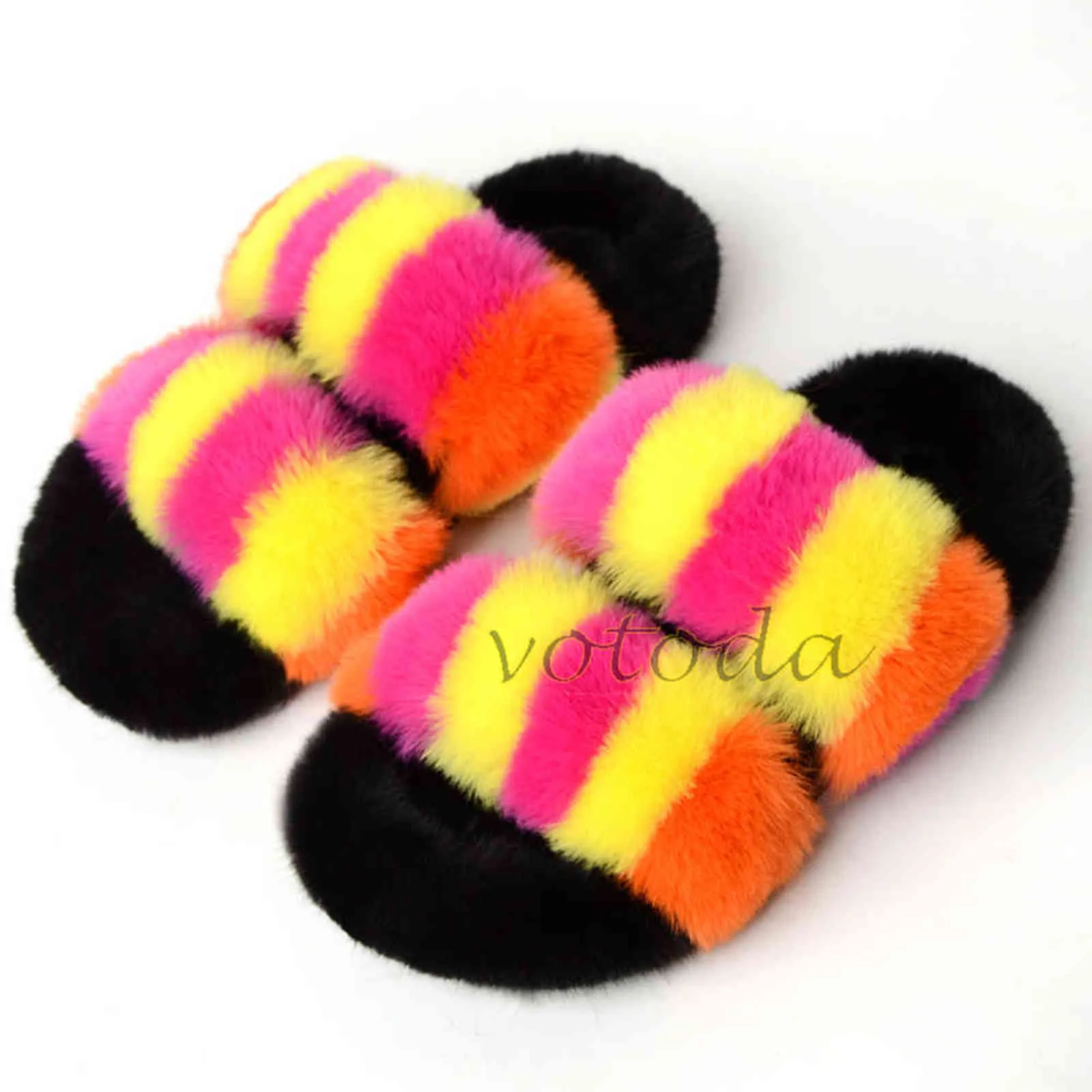 Vinter Kvinnor Furry Slides Fluffy Double Strap Faux Fur Tofflor Varm Mjukt Hem Slides Ladies Söt Rainbow Flip Flops Kvinna Skor H1122