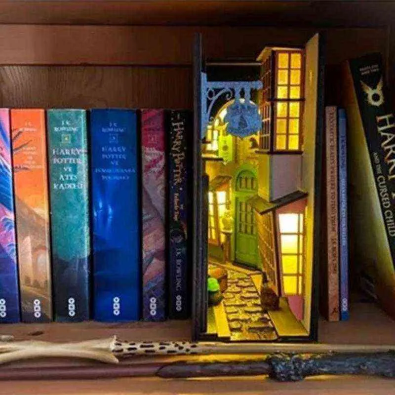 Medieval Bookshelf Insert Ornament Wooden Dragon Alley Book Nook Art Bookends Study Room Bookshelf Figurines Craft Home Decor H1107132257