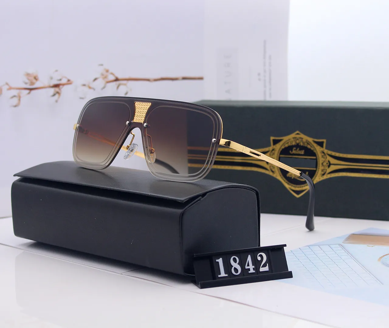 1842 Gafas de Sol Moda Menwomen Güneş Gözlüğü Güneş Gözlüğü UV400 Koruma Calidad Kutu Kılıfı 2829