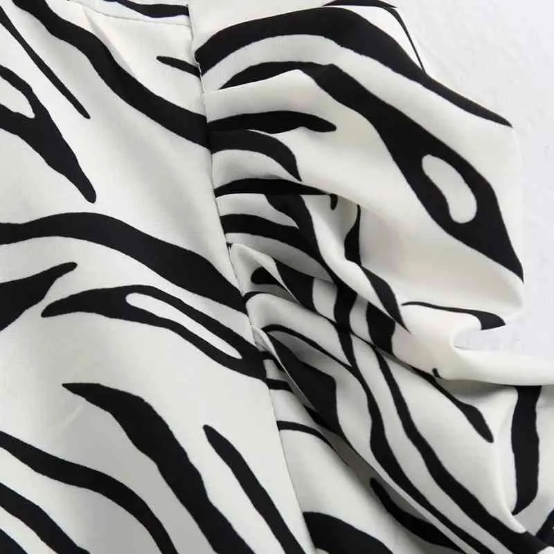 Femmes Zebra-Stripe Print Puff Sleeve Chemise courte Vintage Femme Back Fork Bow Blouse Casual Lady Loose Tops Smock Blusas S8012 210323