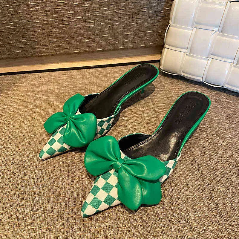 Тапочки заостренные носки женщины черные зеленые летние слайды вскользь скольжения на тонкие низкие каблуки вечеринки платье обувь женщина 35 39 220304