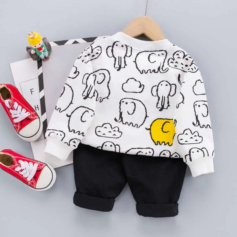0-5 anni Set di abbigliamento ragazzo primaverile T-shirt con stampa cartoon attiva di moda + pantaloni bambini 210615