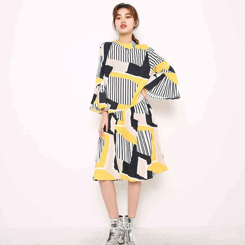 [EAM] Vrouwen geel patroon bedrukte jurk stand kraag flare mouw losse fit mode lente herfst JO58507 21512