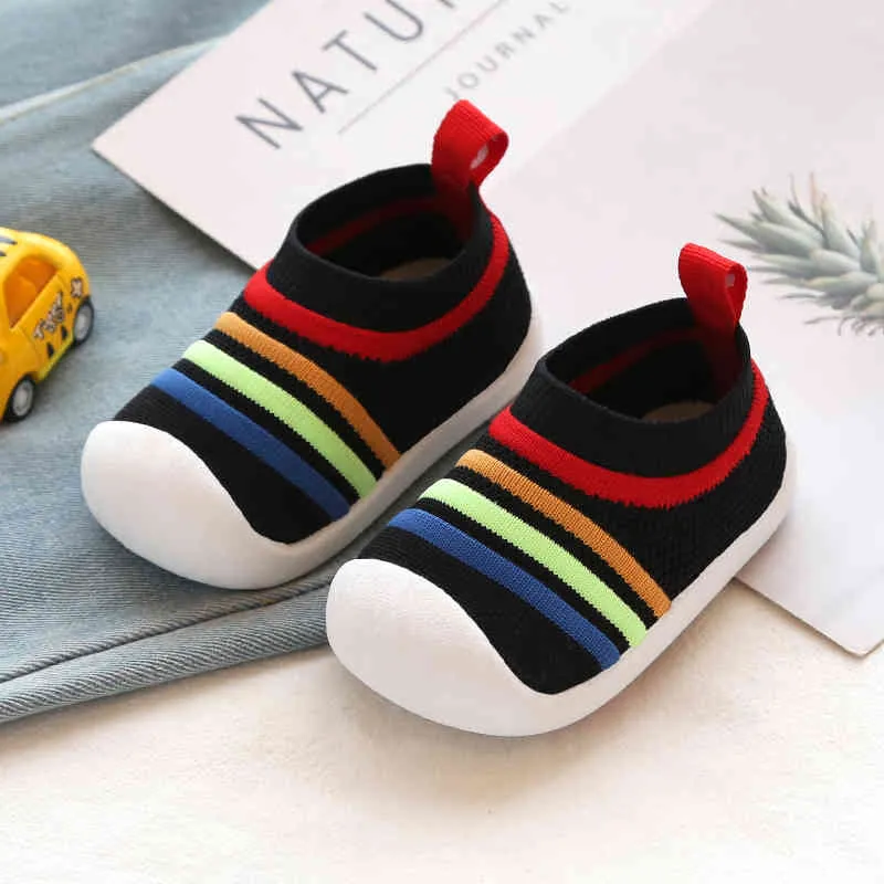 Printemps Filles Garçons Toddler Chaussures Confortable Infant Casual Chaussures En Maille Tricot Antidérapant Fond Mou Bébé Premiers Marcheurs Chaussures 210326