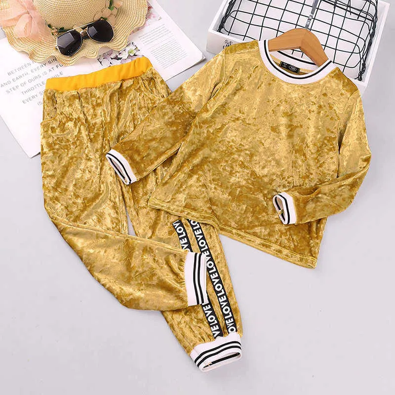 Höst barnkläder för tjejer modeller europeisk amerikansk guld sammet kostym långärmad sport två-bit 210625