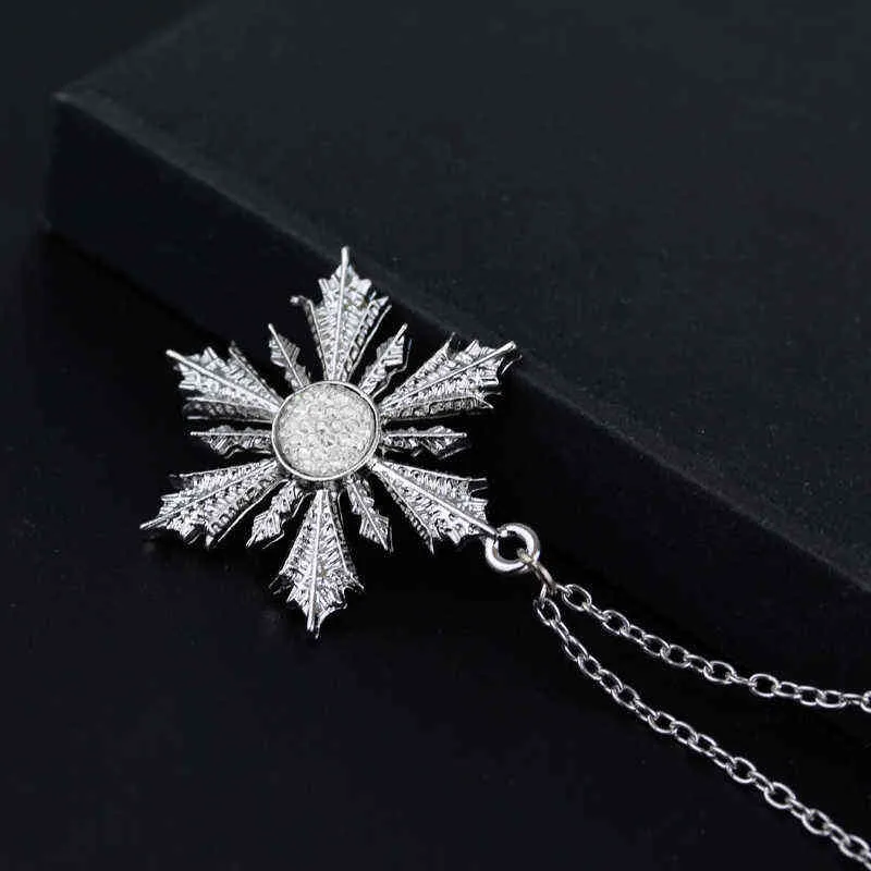 Collana con fiocchi di neve estetici con pietra di cristallo CZ donna Accessori invernali delicati Regali di Natale Gioielli di moda G1206
