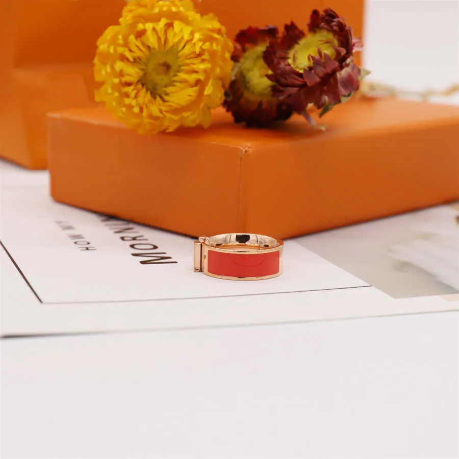 Ring Letter Design Emaille voor Man Vrouw Ringen Dames Sieraden 4 kleuren Optioneel met geschenkverpakking8086102