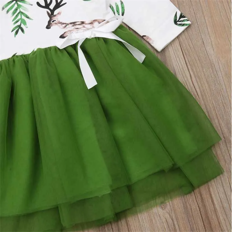 Robe à manches longues en maille verte à imprimé cerf pour bébé / tout-petit 210528