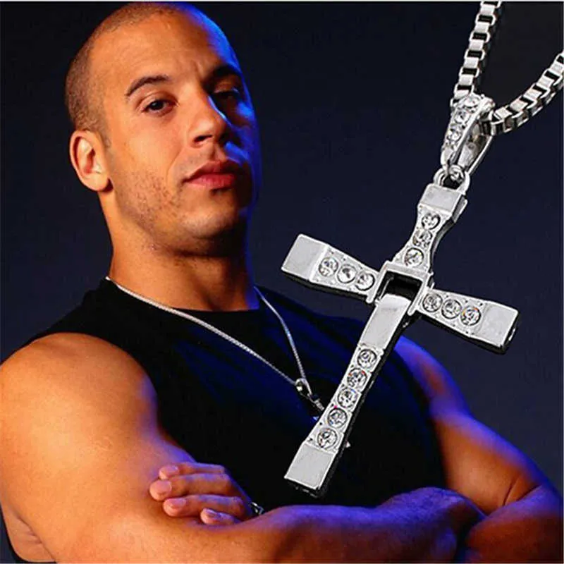 Punk Fast and Furious 8 Long Pendant Halsband Hela korshalsband för män x07072160