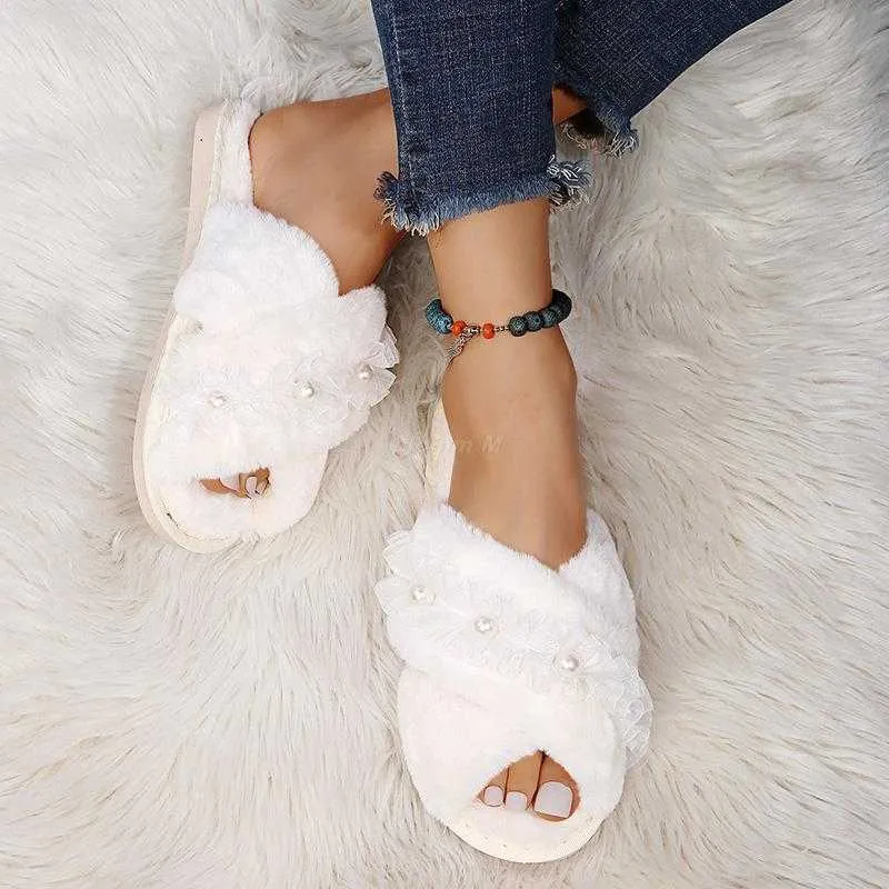 L 2021 Hot Design Winter Women Faux Fur Slippers Lace Pearl Cross Strap Flat Indoor House Shoes Ladies Female Footwear Cozy Y0804