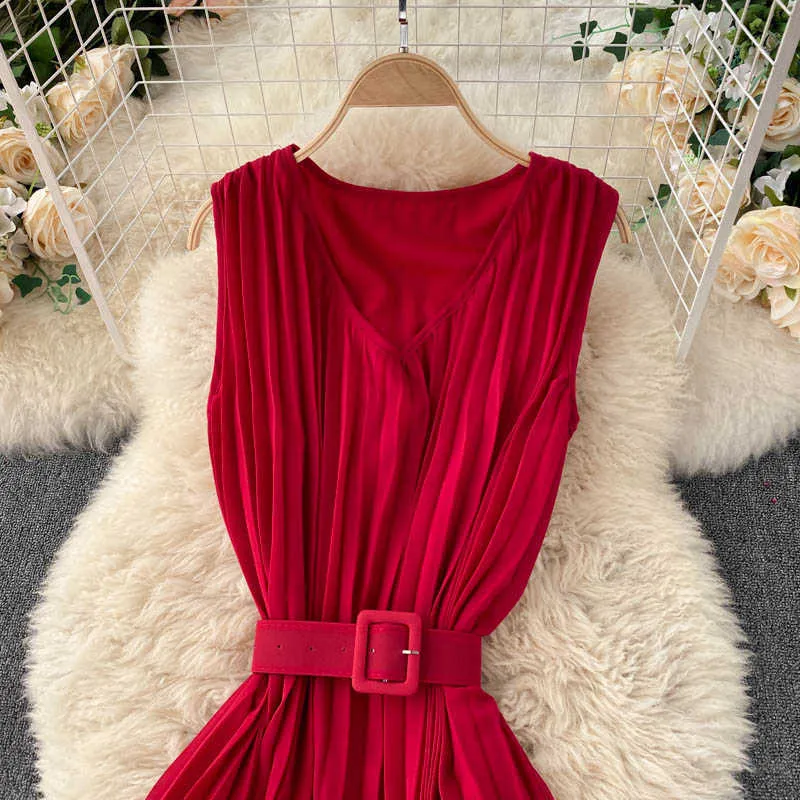 Fioletowy / Czerwony / Czarny Plisowany Długa Sukienka Kobiety Vintage V-Neck Bez Rękawów Wysoka Wysoka Talia Elegancka Maxi Vestidos Kobieta Moda Robe 2021 Y0603