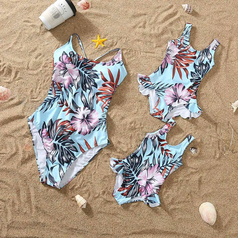 Moeder en dochter Babybadpak Familie Matching Outfits Leaf Gedrukt bloemen uit één stuk Vakantie zomer kleding 210429