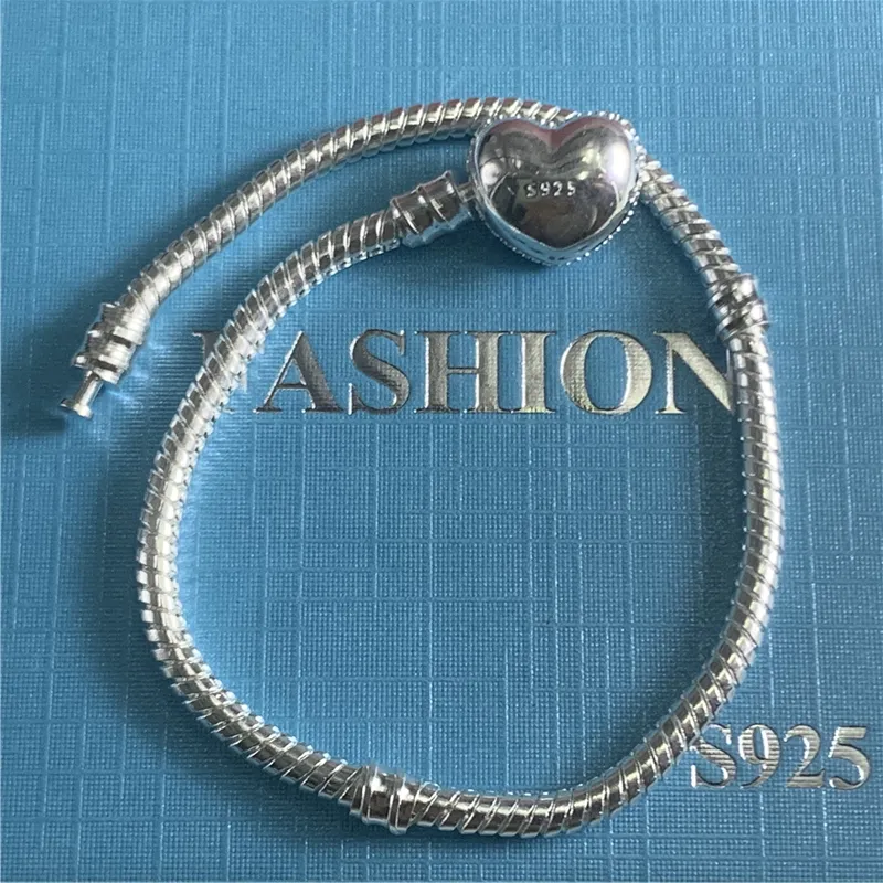 Original 925 Sterling Silver Chain Bangle Armband för Kvinnor Kärlek Hjärta Passa Pärlor DIY