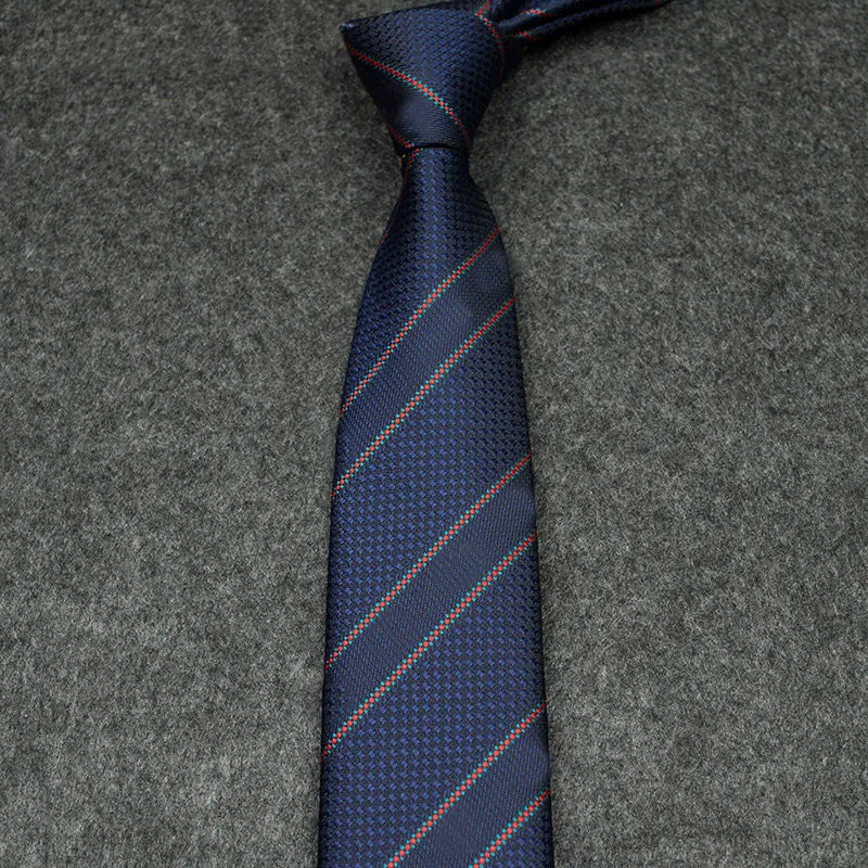 Cravatta da uomo firmata Cravatta a righe scozzese Lettera G Ape Moda Lusso Business Tempo libero Cravatta in seta con scatola sapeee303k