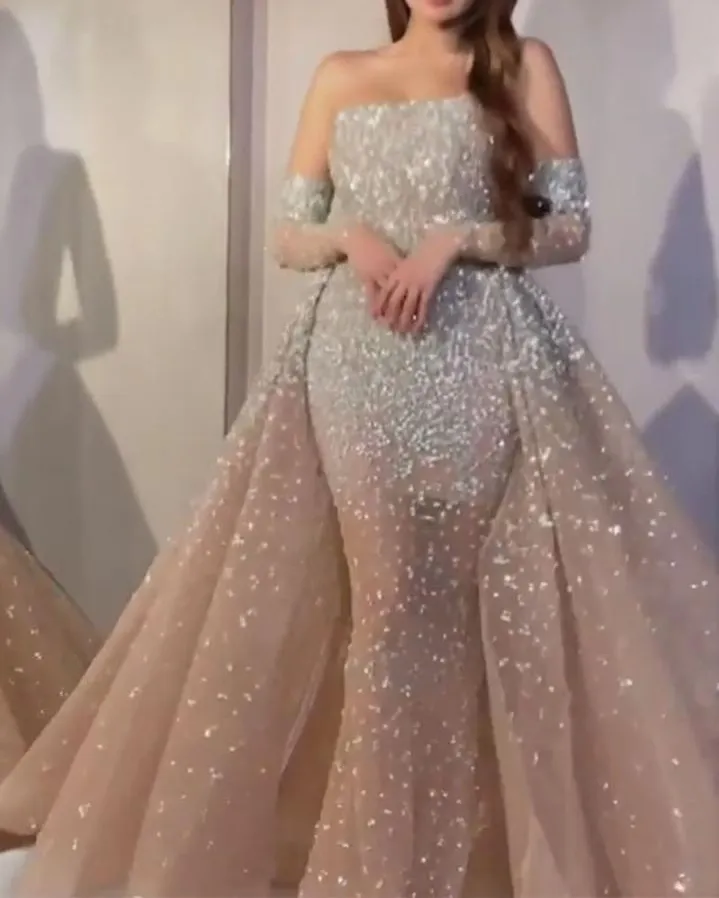 2020 Eleganta kvällsklänningar Rami Salamoun Appliqued High Neck Diamond Split Mermaid Sequins Long Prom Klänning Real Images Billiga Formella Kappor