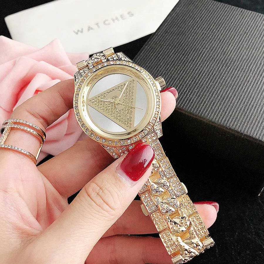 Märke Watches Women Lady Girl Diamond Crystal Triangle Question Mark Style Metal Steel Band Quartz Wrist Watch GS 438777611