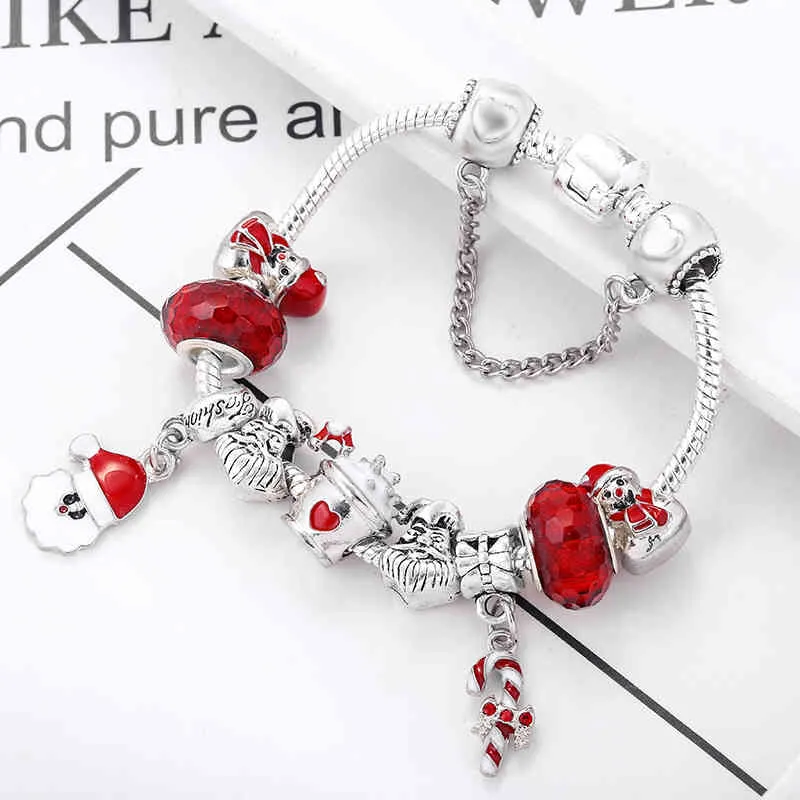 Nouveau père noël balancent Bracelet à breloques rouge bonhomme de neige perles marque Bracelet pour femmes bijoux de noël livraison directe