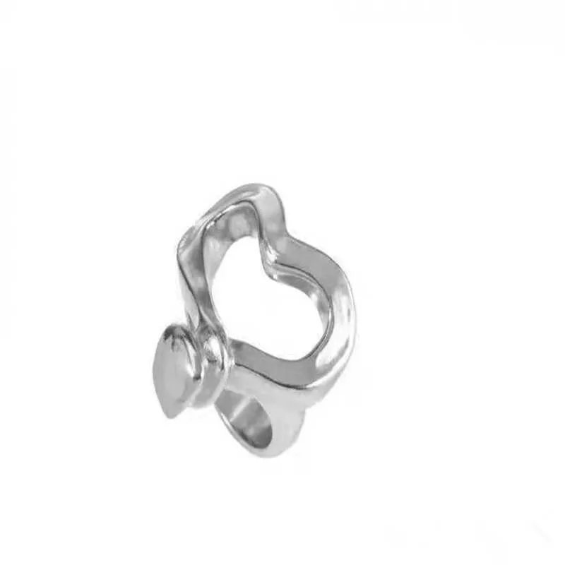 AOMU新しいデザインの気質不規則な恋の心の銀色の色ビンテージの金属のリングの女性ジュエリーギフトx0715