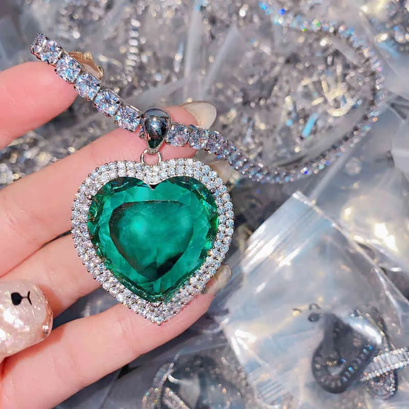 Luxo Bling Single Heart of the Sea Crystal Clean Zircon Chain Colar para mulheres 925 Prata Moda Colar Fine Jewelry