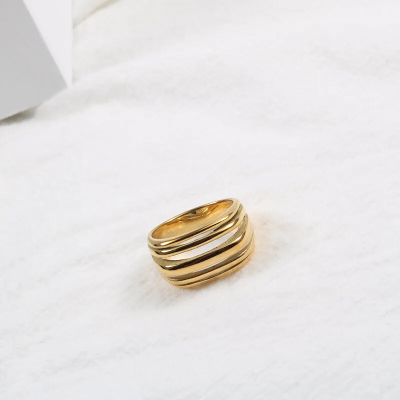 Edelstahl einzigartiger mehrschichtiger Ring minimalistisches Geschenk für Frauen Gold Design Kreuz Punk 2021 Trends Accessoires Schmuck