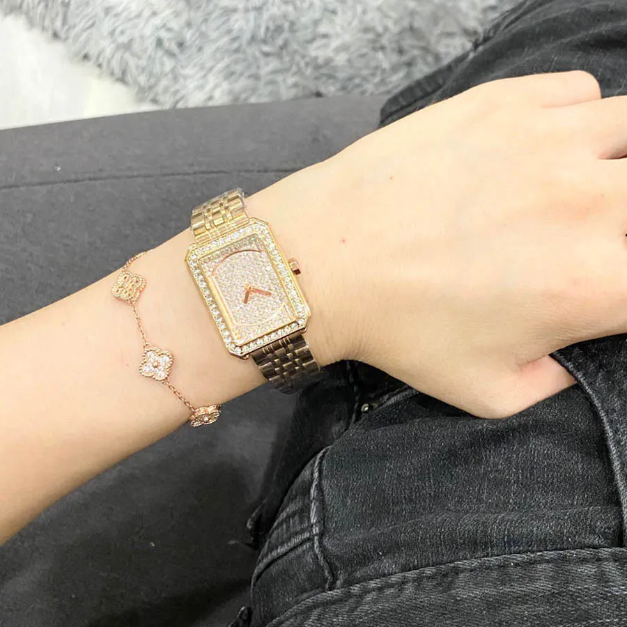 Marque Watch Women Girl Crystal Rectangle Style Metal Steel Band Quartz Quartz de bonne qualité Montres CH443995773