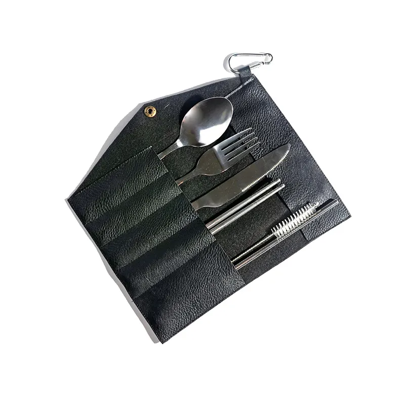 Rostfritt stål bestick bärbara bestick set ätpinnar sked gaffel återanvändbar halm dinnerware PU läderväska för resor