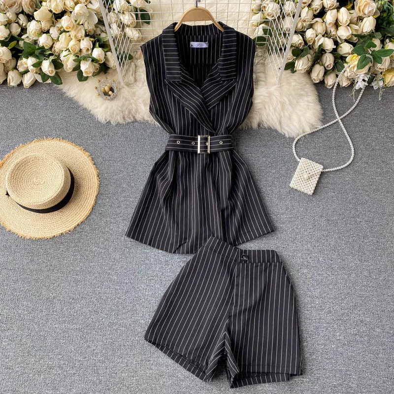 Büro Dame 2 Stück Set Top und Shorts Sets Koreanische Blazer + Hose Anzüge Luxuriöse Streifen Sommer Anzug Ensemble Femme 210514