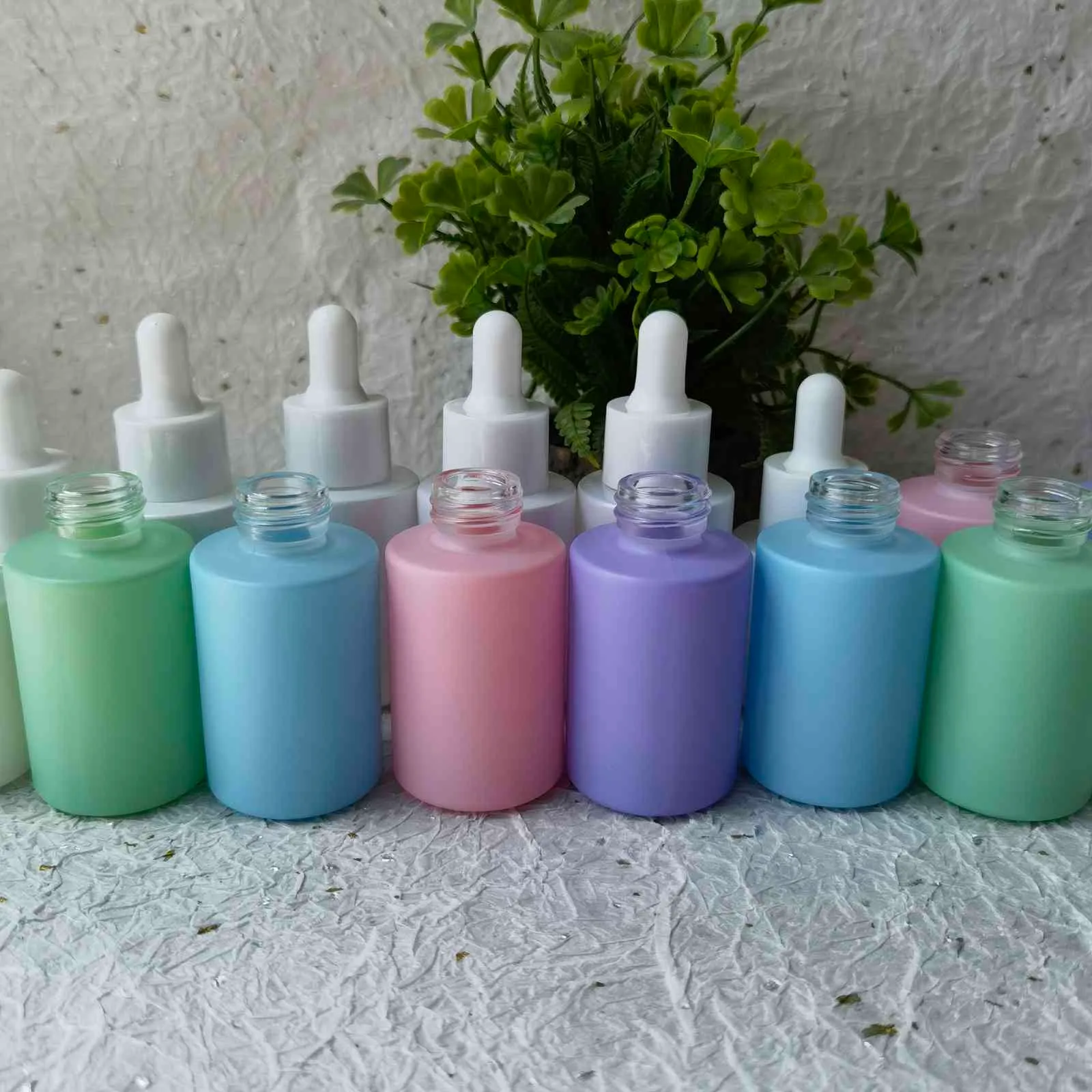 30ml Färgglada glasflaskor Travel Dropper Essential Oil Packaging Perfume Cosmetics Partihandel