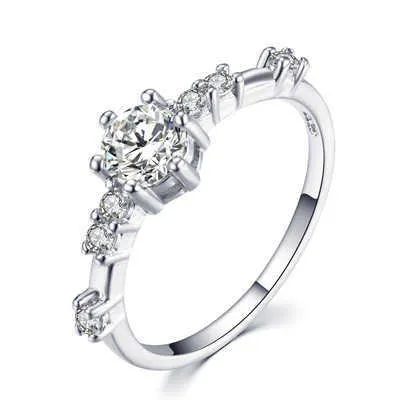 Bagues pour femmes Bijoux en cristal Bague à six griffes plaquée de petits diamants, Cluster pour les styles de bande féminine