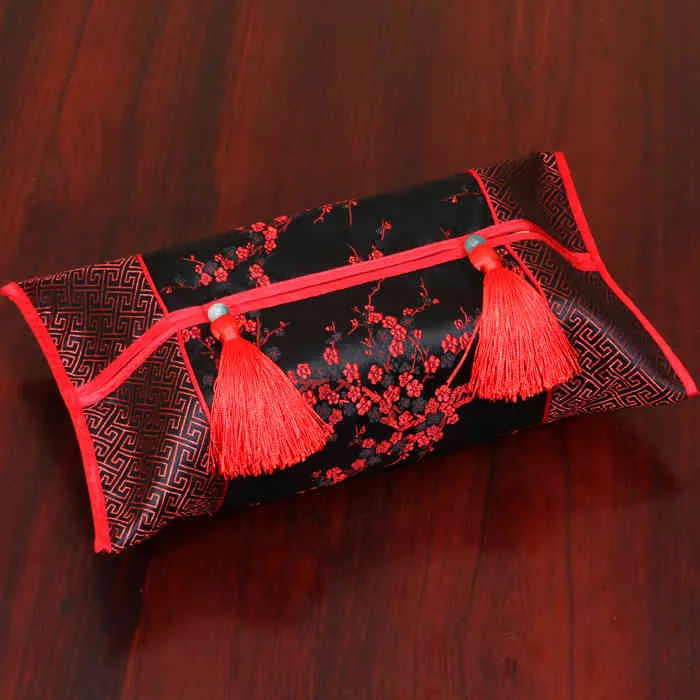 Patchwork Travel Pocket Kinesiska Silk Satin Vävnadsboxar Täck Tassel Lyx Servetthållare Bärbart Pumpning Papper Väska 210326