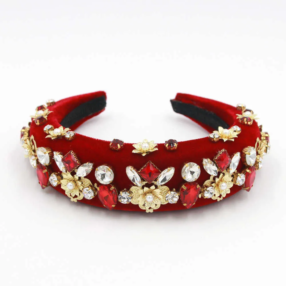 Piękna przesadna wyściełana barokowa opaska Sprkly Rhinestone Pearl Hairbands Osobowości Party Show Head Crown Women Headwear X0722