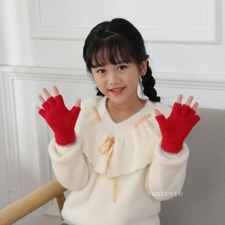 3-8 ans Flip Demi-doigts Gants chauds pour enfants Belle Elk épaissie en peluche bébé doigt 6 style T2I52933
