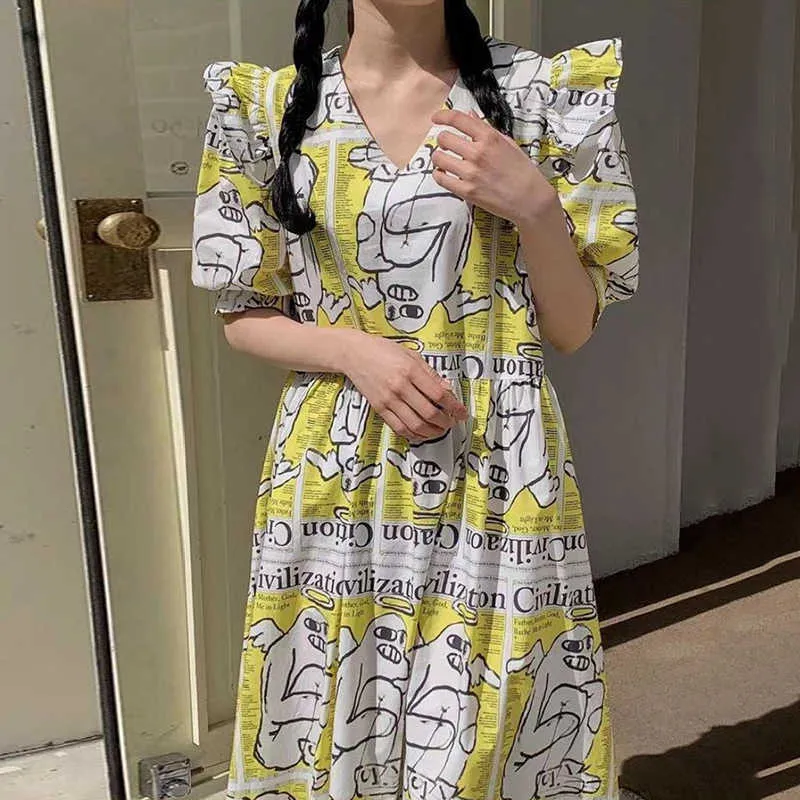 Korejpaaの女性のドレス夏の韓国のシックな西洋風面白いコミックス落書きVネックビッグスイング形のパフスリーブVestidos 210526