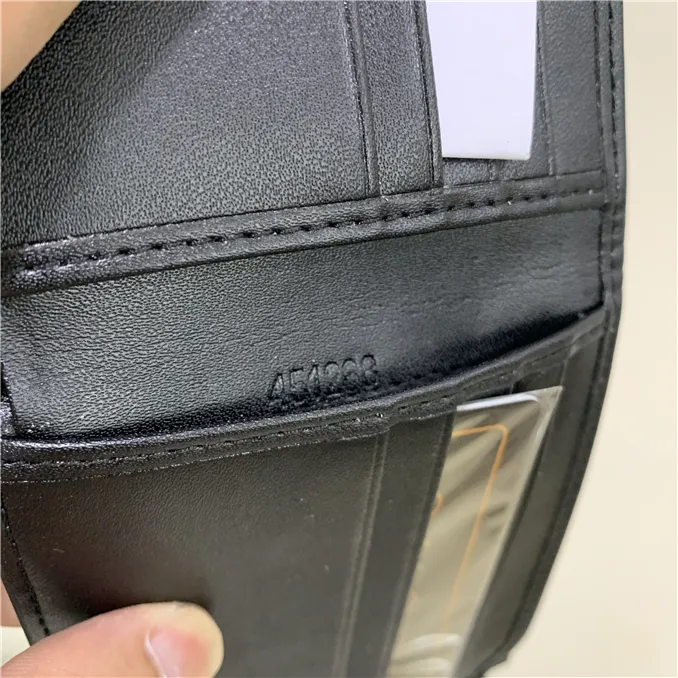 카드 홀더 코인 지갑 지갑 지갑 Zippy Wallet Men Designer Purse Cards 홀더 핸드백 꿀벌 가방 호랑이 늑대 가죽 키 CRE179H