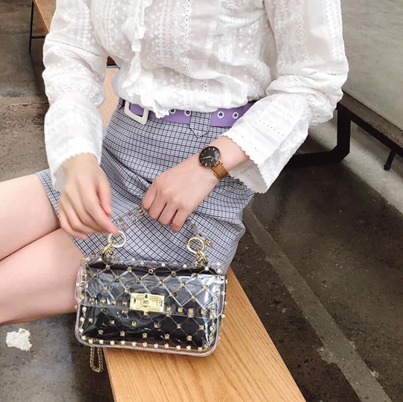 高品質の財布有名なハンドバッグ女性リベットクロスボディバッグファッションレトロリアルレザーバッグ326Q