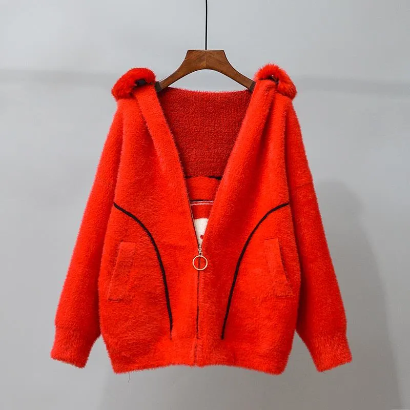 女性のコートの毛皮がフードハイウエストの女性冬のファッションスリムブラックレッドベージュジャケットジッパー210427