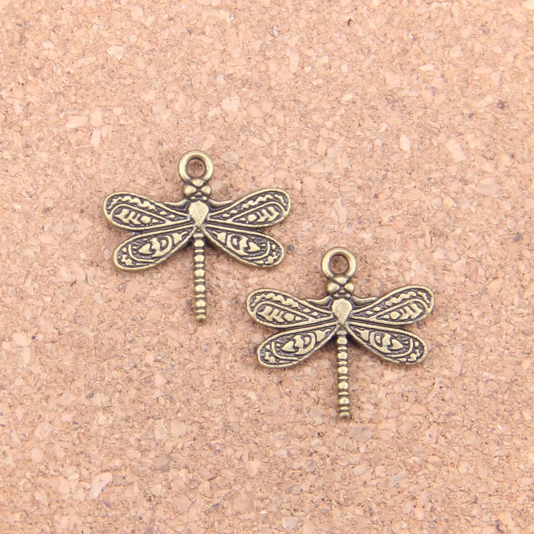 75 pièces Antique argent Bronze plaqué libellule pendentif à breloques collier à faire soi-même Bracelet résultats de Bracelet 21 19mm230f