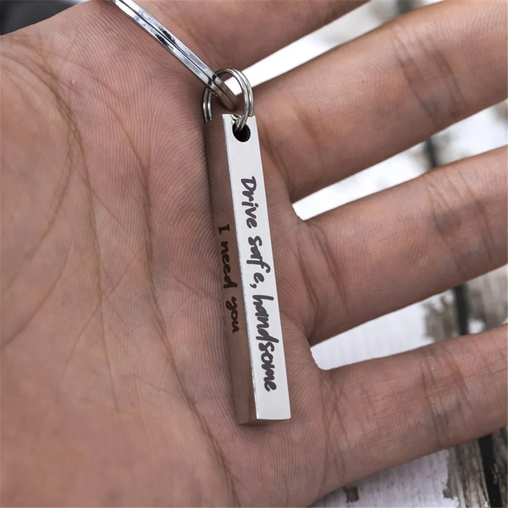 Chaveiro Personalizado Data Keychain Laser personalizado Gravar 4 lados Barra de aço inoxidável para mulheres Presente de jóias dos homens