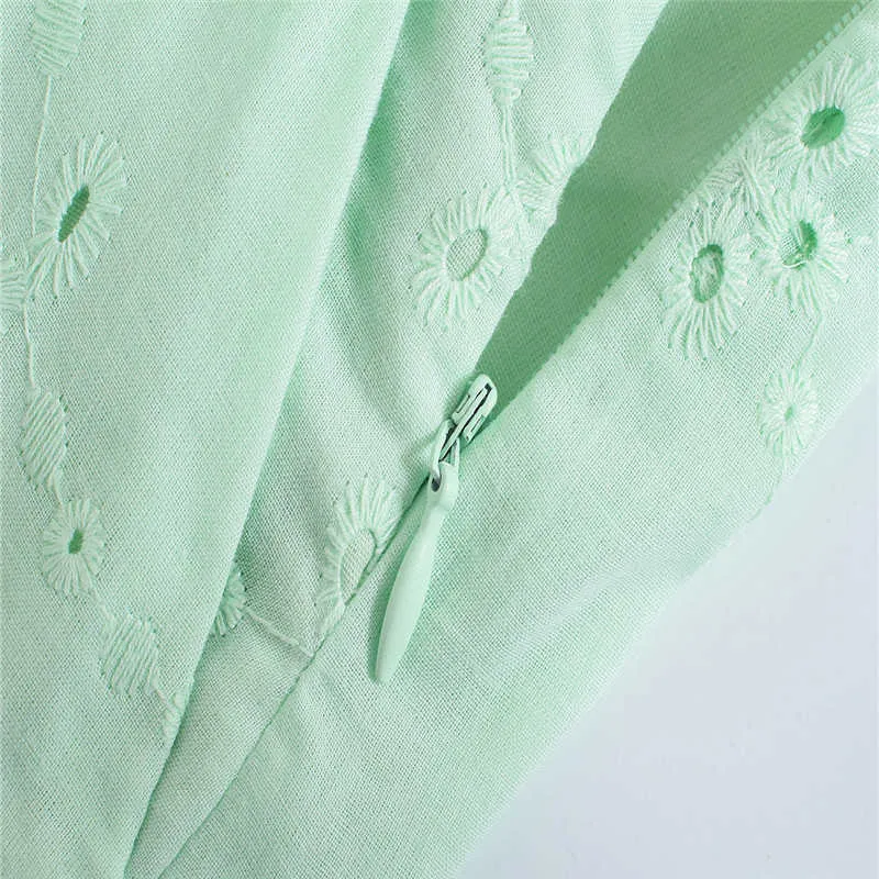 Za Summer Blouses Women Embroidered Eyelet Green Cropped Blouse Puff Sleeve Smocked Elastic Ruffle Embroidery Vintage Top 210602