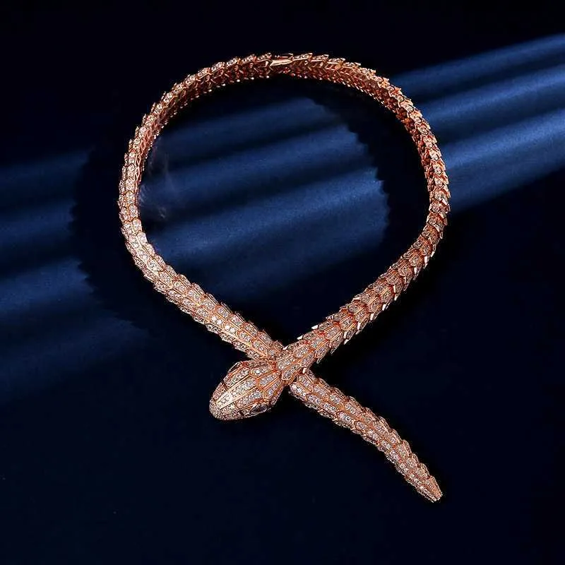Marca de moda rainha cheio diamante cz zircão cobra colar presente festa jóias colares cobras animais projetado luxo chocke230k