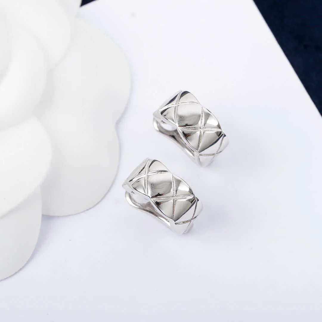 Nieuw merk Pure 925 Sterling Silver Jewelry for Women Rose Gold Earrings Luxury Gold Clip Ear Stud Earrings Design Summer3623439