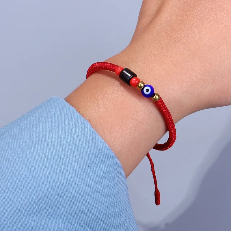 Hot Bracelet Hand Woven Diamond Knot Red Rope Eye Bracelet Creative Pull Copper Bead Hand Rope Female