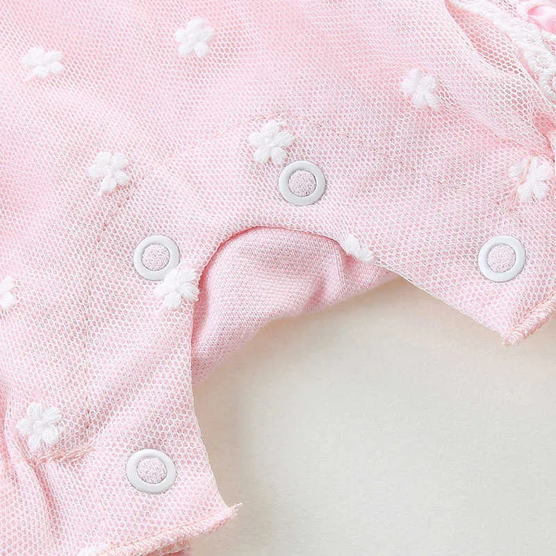 Baby Girl Koreansk stil Romper Född Broderi Rompers Sommar Spädbarn Bomull Mjuka Kläder Tjejer Lace Pink Jumpsuit Twin Outfits 210615