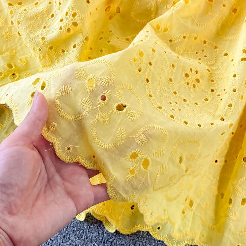 Mujeres amarillo / azul / beige ahueca hacia fuera el vestido largo de verano cuello de giro de un solo pecho de manga de hojaldre a-line vintage vestidos 2021 y0603