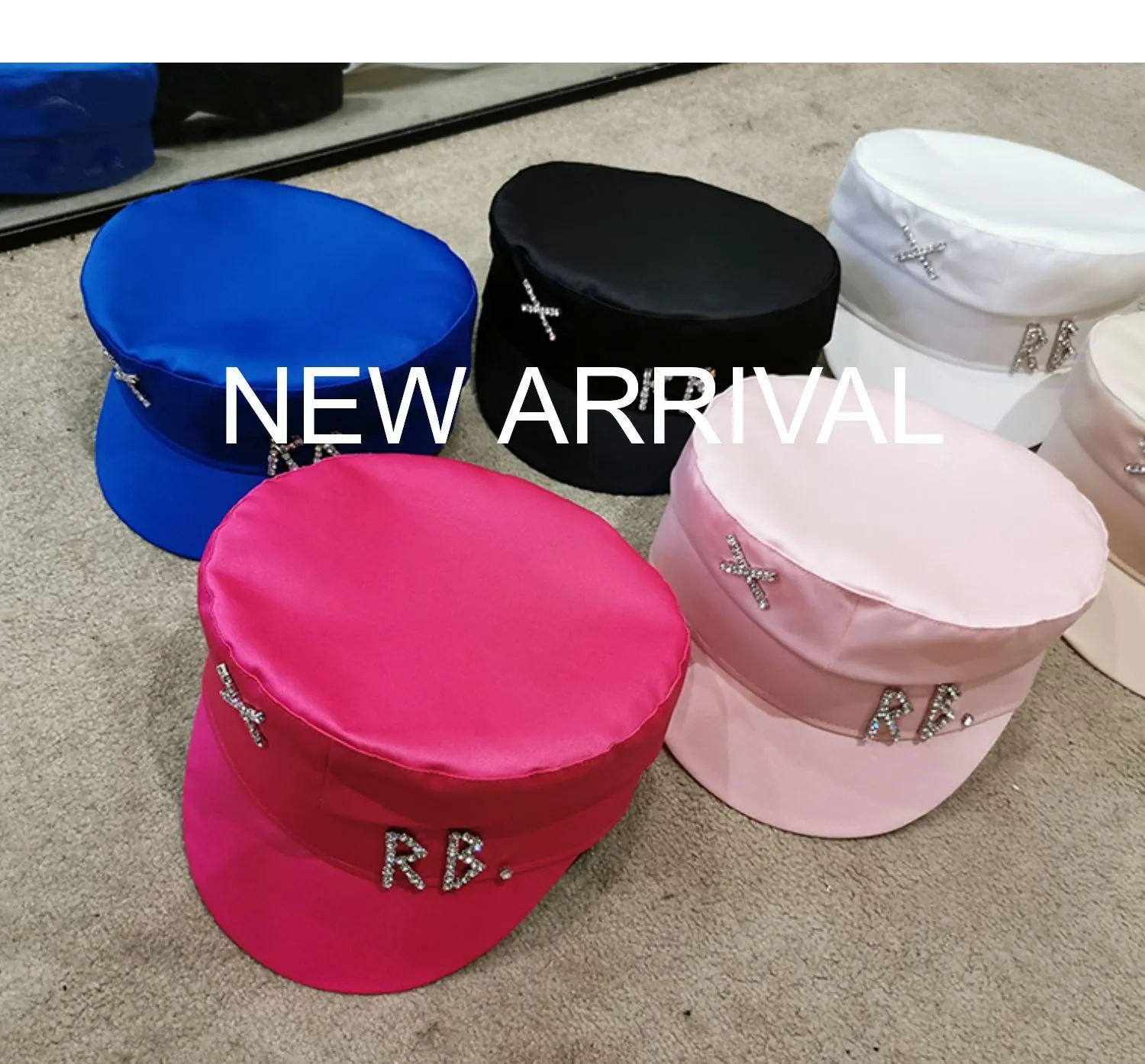 رسالة ساتان الماس Sboy Caps نساء شقة Militray S M L Beret Hats Gorras Gorra Mujer 210429