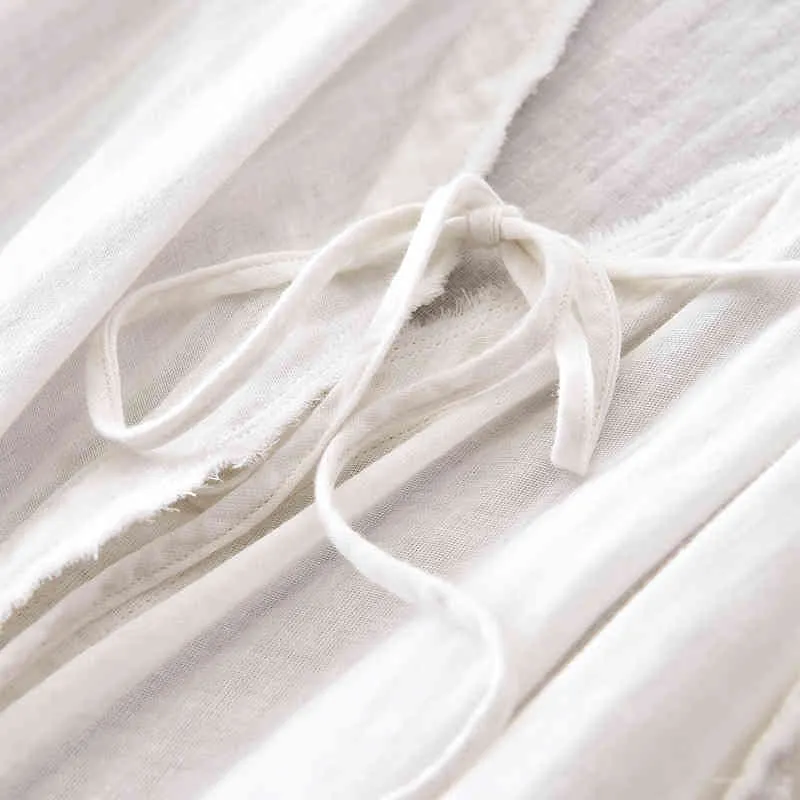 Johnature Femmes Chemises Blancs De style chinois Ceinture de style chinois Col V-Col à sept manches d'automne en coton de coton Tops Casual Long Shirts 210521
