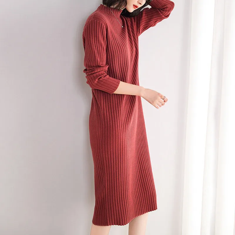 Nouvelle robe pull de haute qualité pour femmes longueur genou couleur unie col rond pull épais automne et hiver bref rouge rose noir 210319