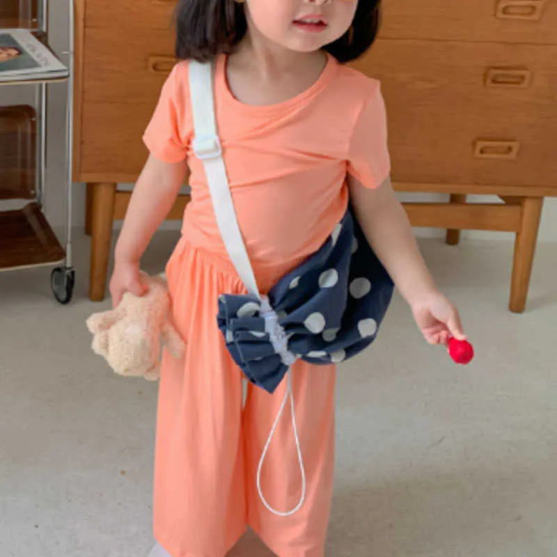Kinderkleding Zomerjongen Meisjes Koreaanse Dunne Stijl Solid Color Home Service Pak Baby T-shirt + 7-Point Broek Tweedelig 210625
