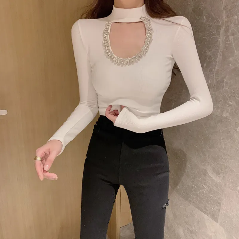 Ezgaga Sexy T Shirts för Women Turtleneck Hollow Out Tops Design Rhinestone Slim Base Långärmad Elegant Lady Crop Tops Fashion 210430