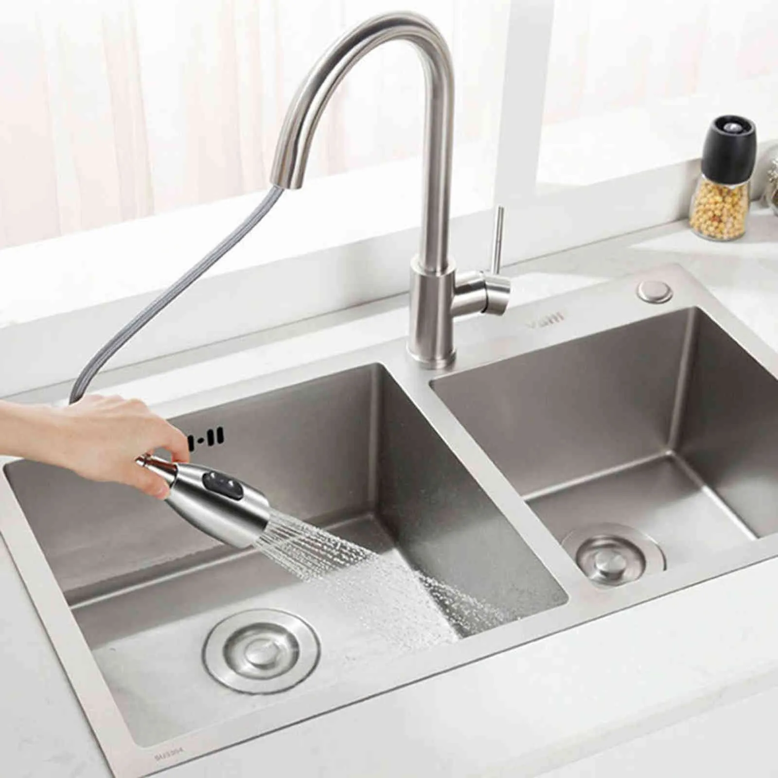 Kitchen Faucet Stainless Steel Single Handle Pull Out Kitchen Sink Water Mixer Tap 360 Rotation Shower Faucet Stream Sprayer 211108